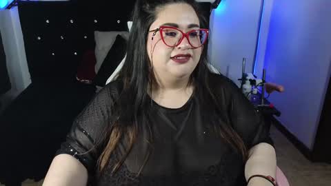 Snapshot of loriscohen3 chatting on January 21, 8:43 pm loriscohen3 online show from January 21, 8:43 pm