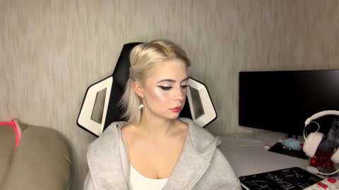 Isabel online show from December 1, 5:16 am