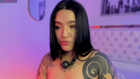 lottie_fox online show from March 25, 4:19 am