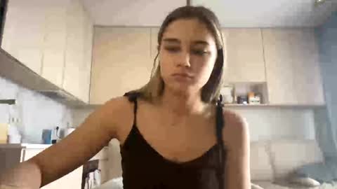 Bella online show from June 13, 6:24 am