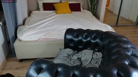 louie_evans online show from January 13, 9:44 pm