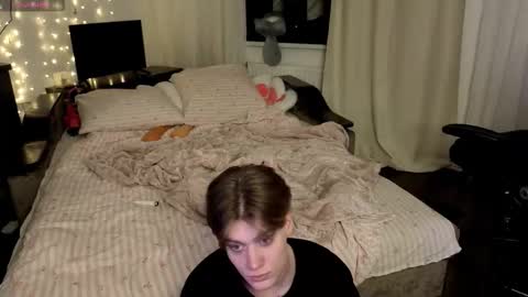 louie_evans online show from February 3, 4:32 am