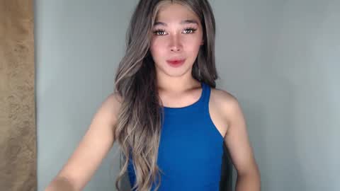 louilalicious online show from February 26, 11:11 am