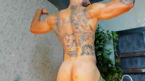 Louis online show from October 25, 8:31 pm