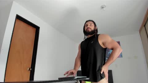 louis_marley_ online show from November 17, 2:41 pm