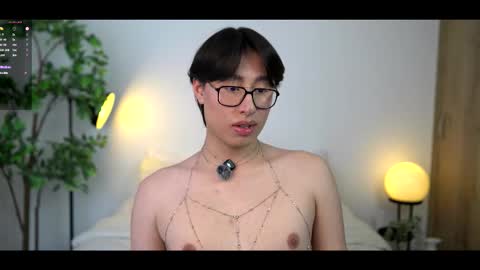 Louis online show from March 12, 8:45 pm