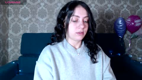 Louise online show from February 5, 4:27 am