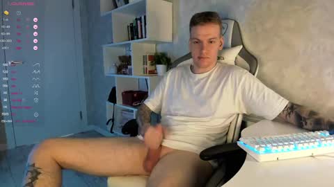 Louis  online show from February 21, 5:53 pm