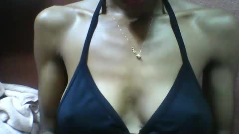 lovaelisa online show from December 20, 5:03 am