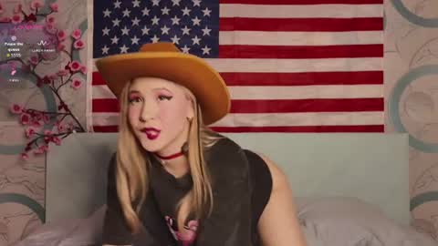 lovamanda online show from July 9, 11:53 pm