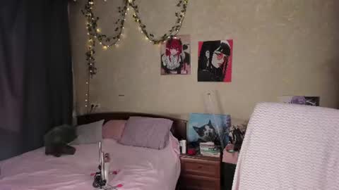 Lola online show from July 7, 4:03 am
