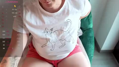 jessmy pleasure is in your hands s online show from June 23, 1:50 pm