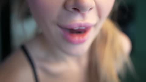 love you to123 online show from November 21, 8:34 am