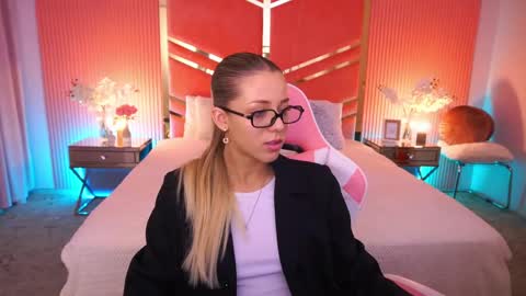 loveedove online show from June 5, 6:08 am