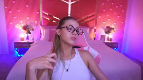 loveedove online show from June 22, 12:12 pm