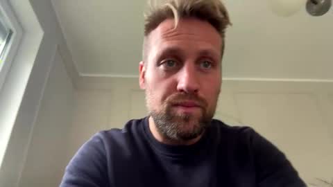 lovefuesse online show from November 9, 11:46 am