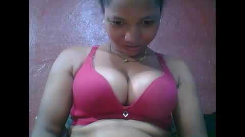 loveinlife750427 online show from January 9, 5:57 am