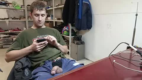 lovejimmi online show from December 1, 6:00 am