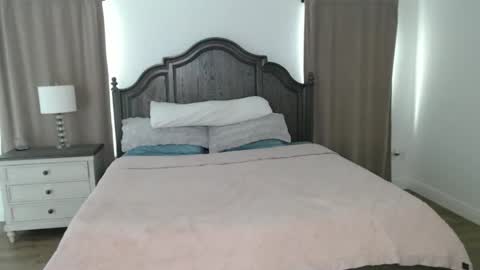 Love online show from November 19, 7:12 pm