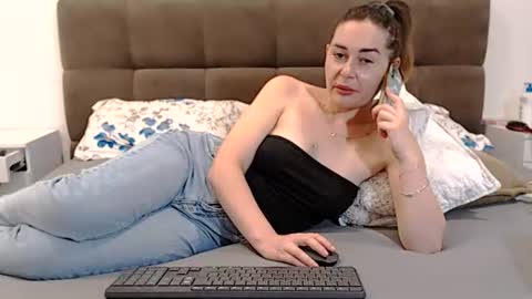 lovellykitty online show from July 14, 10:21 am