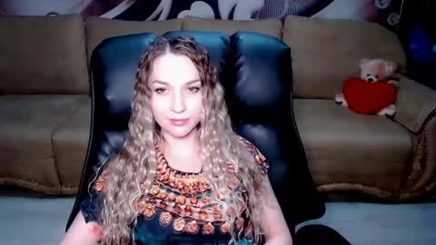 private open online show from April 22, 4:47 pm