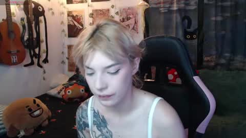 Cassie online show from June 19, 12:16 am