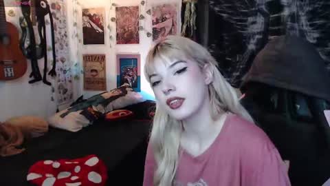 Cassie online show from July 6, 10:01 am