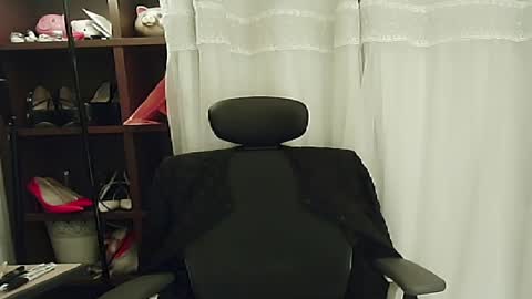 DANA KIM online show from October 19, 3:49 pm