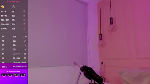 Emma online show from October 30, 2:06 pm