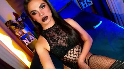 lovelymiss_shyna11 online show from June 12, 8:41 pm