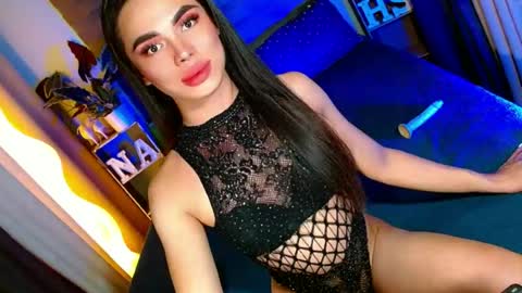 lovelymiss_shyna11 online show from June 14, 3:36 pm