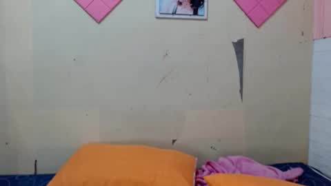 lovelypetitebigcock online show from October 23, 2:24 am