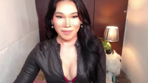 STWEET LINA online show from April 11, 11:25 am