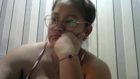 Snapshot of lovelyysabelle chatting on January 23, 7:54 am Alex online show from January 23, 7:54 am