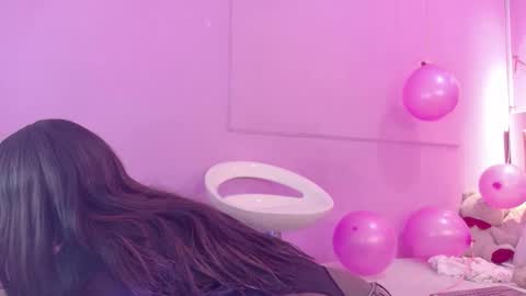 L O V E  online show from March 13, 12:41 pm