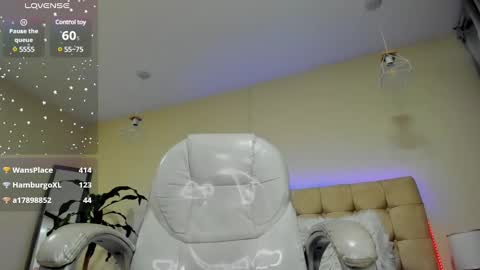 loverboy8_ online show from March 4, 7:08 am