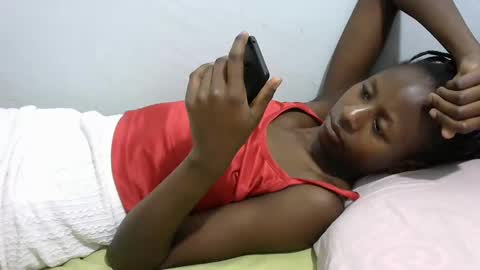 lovergal222 online show from February 20, 9:09 pm