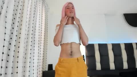 loverisu online show from October 5, 8:49 pm