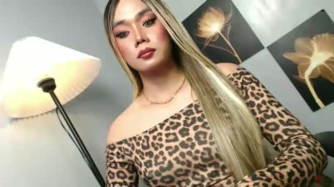 lovers moon22 online show from November 15, 12:18 pm