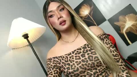 lovers moon22 online show from November 7, 11:23 am