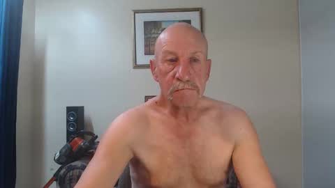 Lovesblackazz online show from December 13, 10:27 pm