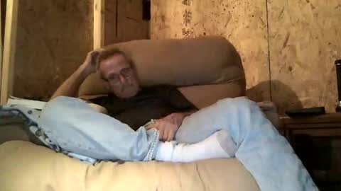 just here to have fun and cum online show from November 3, 12:33 am