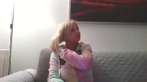 Marlyn online show from January 14, 11:35 pm