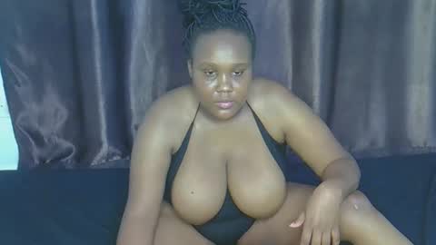 loveytiana online show from November 12, 6:54 pm