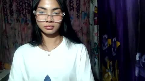 loving_rhean online show from July 9, 12:20 pm