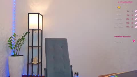 Vikkkk  online show from September 15, 9:44 am