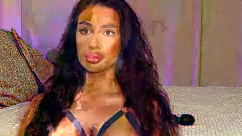 Luana Dess online show from July 3, 1:21 am