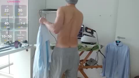 luca2828 online show from May 15, 9:07 am