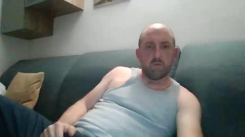 Snapshot of lucabeech88 chatting on October 24, 8:09 pm Luca online show from October 24, 8:09 pm