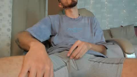 Lucas online show from March 3, 11:34 pm